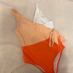 Cupshe Onepiece Bathingsuit